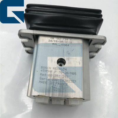702-16-R1961 70216R1961 For PC20MR-2 PC26MR-3 Excavator Foot Pedal Valve